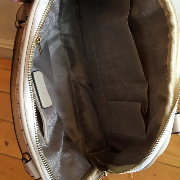 Michael Kors like new white cream large purse tote bag